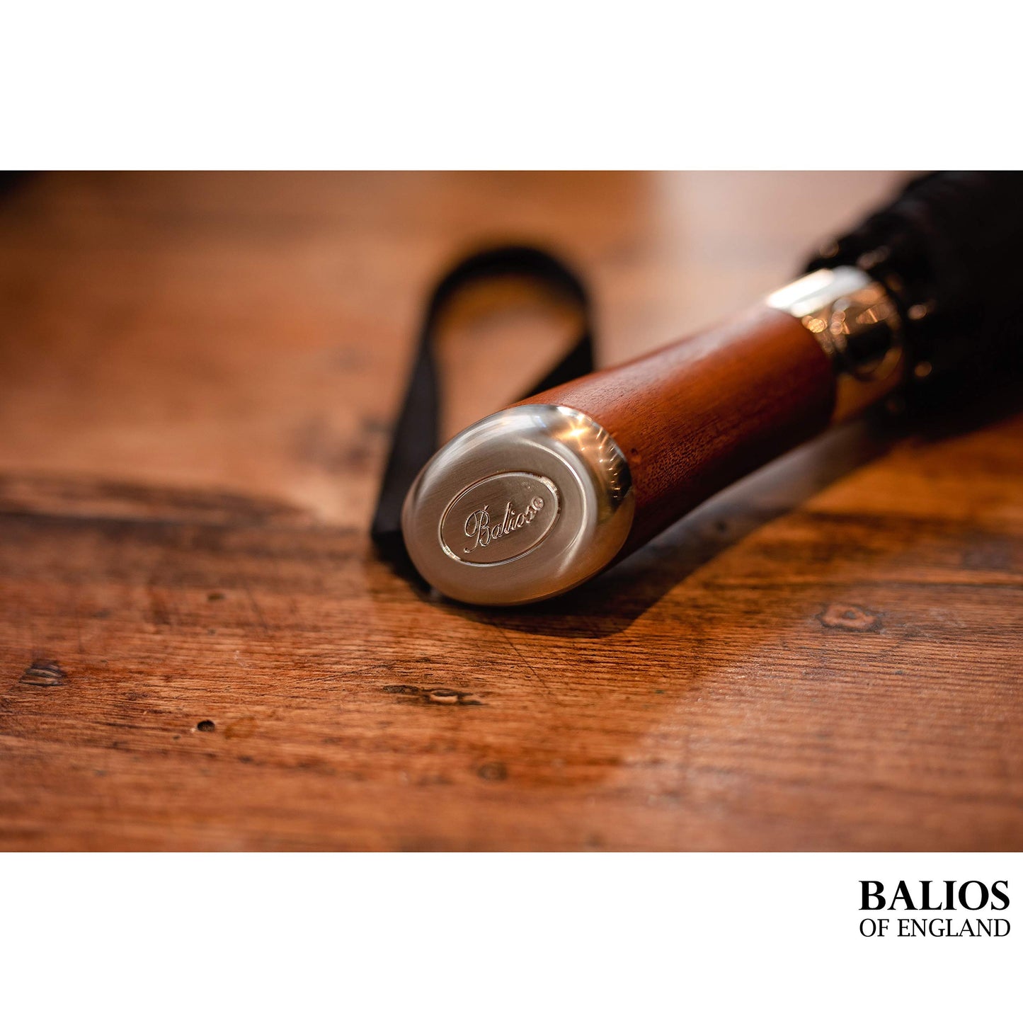 Houndstooth Umbrella With Hardwood Handle