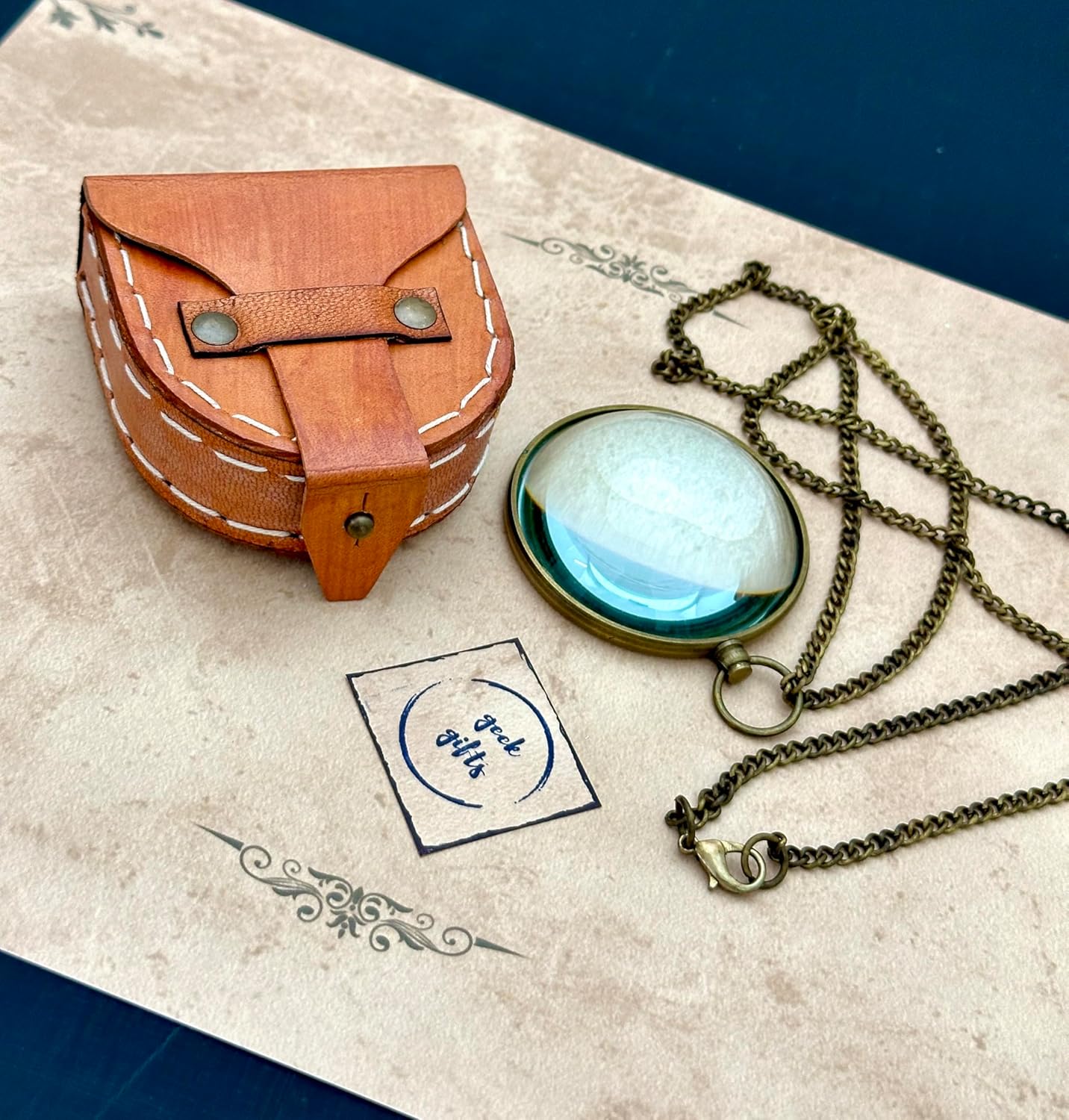 Magnifying Glass & Leather Box